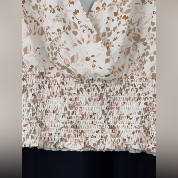 Violets & Roses - Smocked V- Neck Wrap Semi Sheer Ling Sleeve Blouse X… - Picture 3 of 10